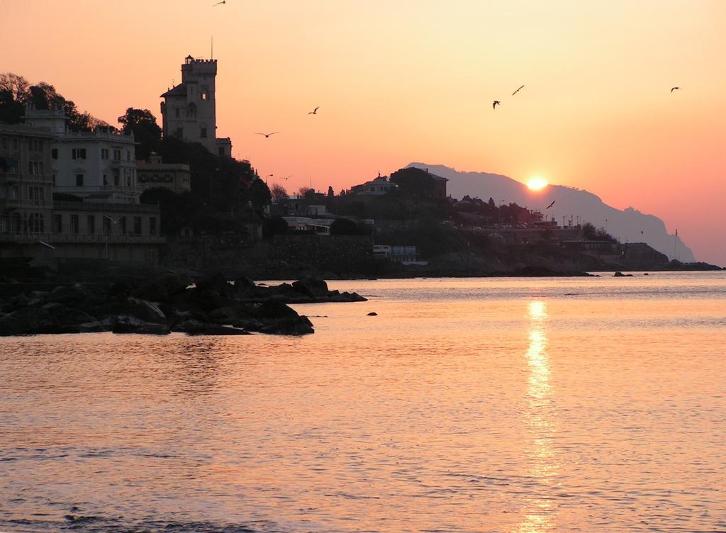 Gaslini Vicinissimo - Casa Dello Zio Hotell Genova Eksteriør bilde